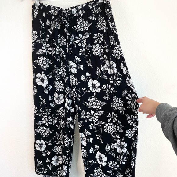 MAJORELLE Revolve Black Floral Matching Set - Picture 13 of 14